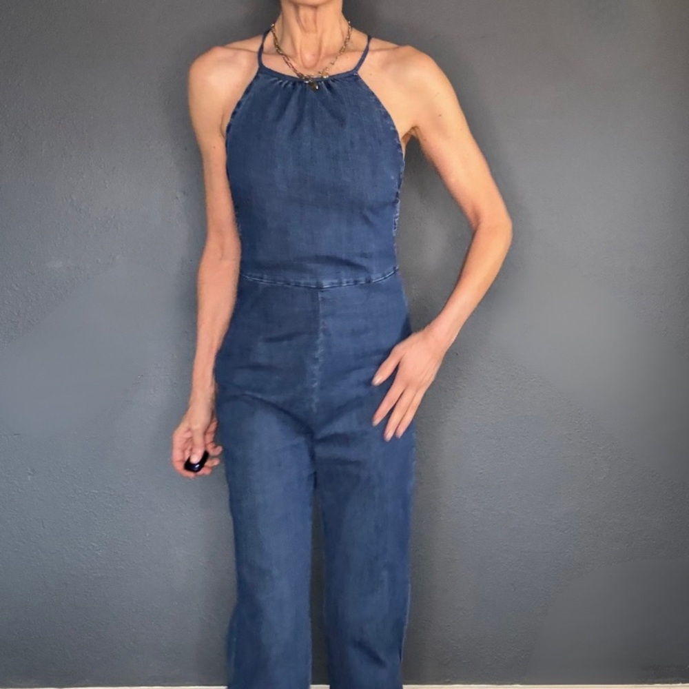 Stylish Blue Halter Jumpsuit